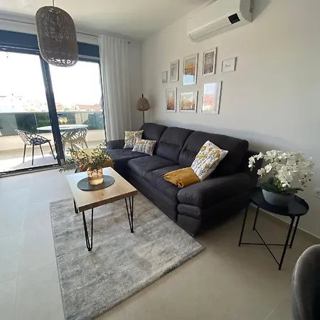 Agnes With 63 M2 Rooftop Terrace, Grill And Pool Okrug Gornji