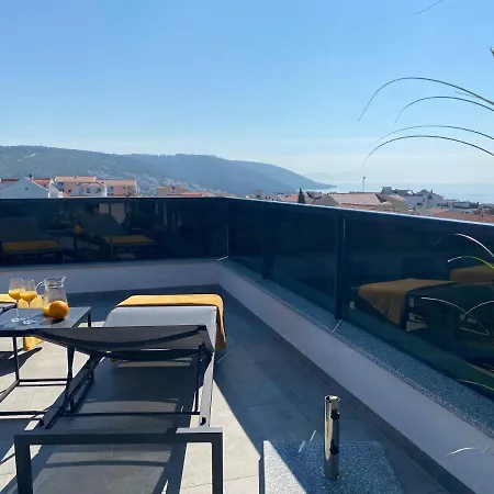 Agnes With 63 M2 Rooftop Terrace, Grill And Pool