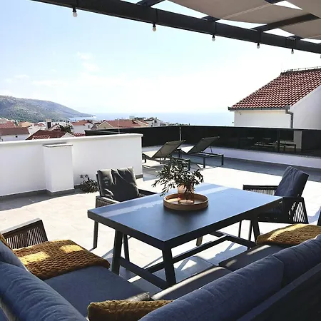 Apartment Agnes With 63 M2 Rooftop Terrace, Grill And Pool *